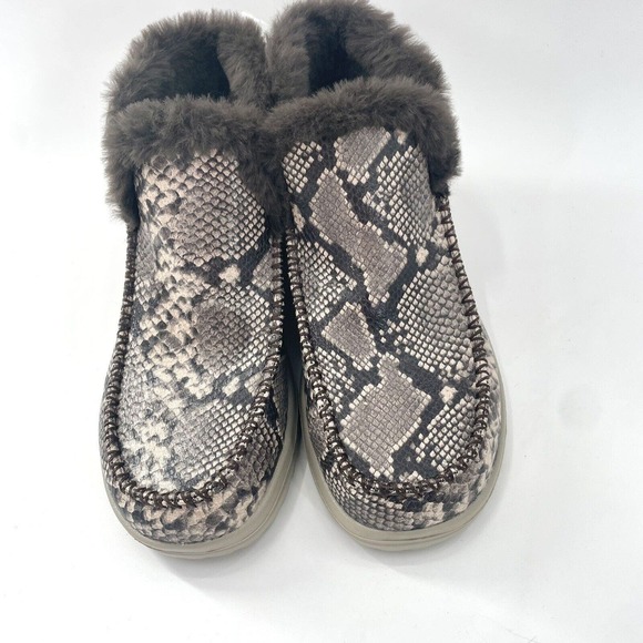Hey Dude Womens Denny Shoes Python Stretch Fabric Slip On Comfort Booties Sz 6 - Picture 2 of 5